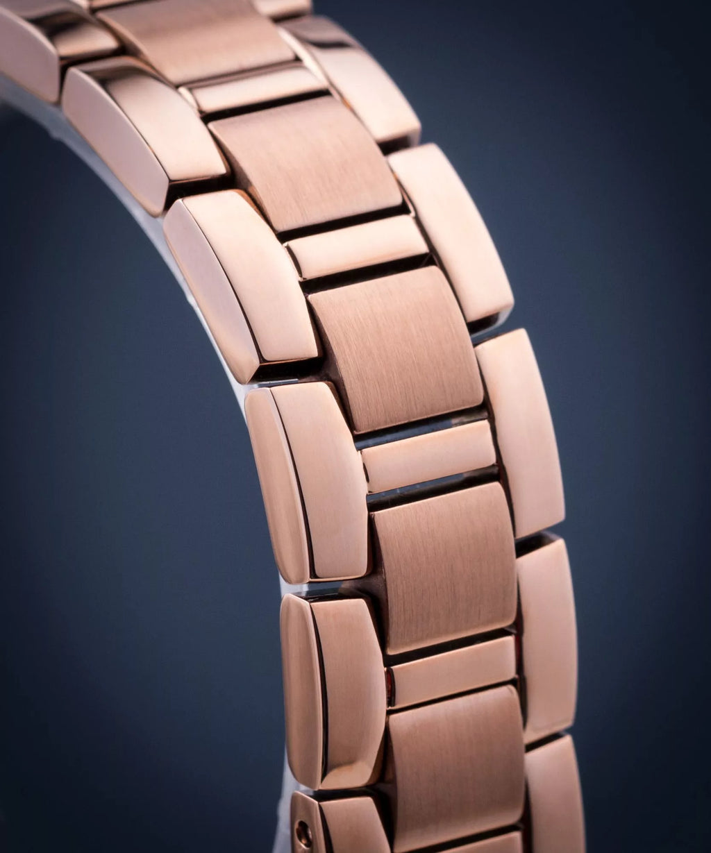 Bulova 97P151 II Sutton con diamantes para dama en tono rose gold
